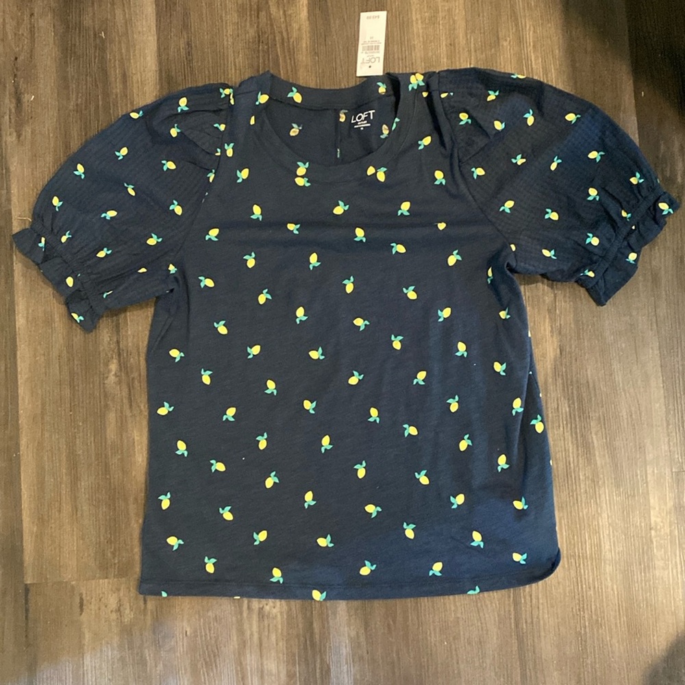 NWT Loft Outlet Puff sleeve Tee